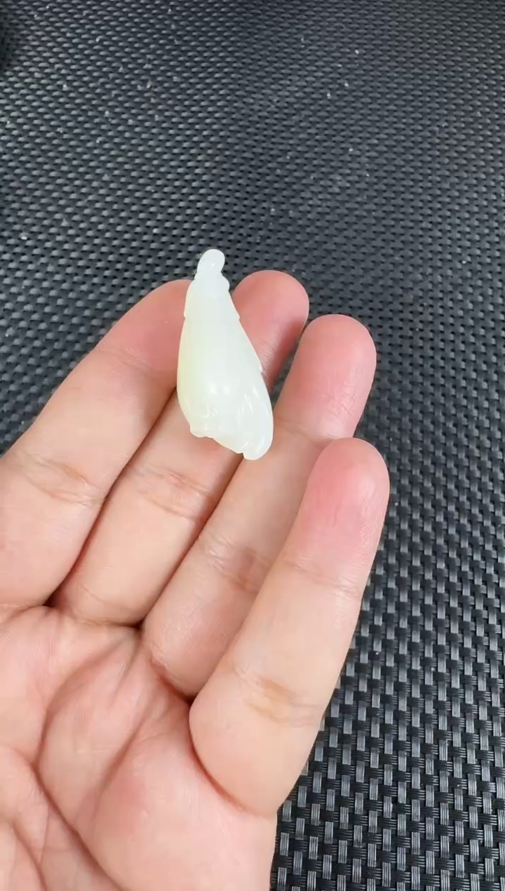 【闪购商品】和田玉吊坠未镶嵌玉兰花