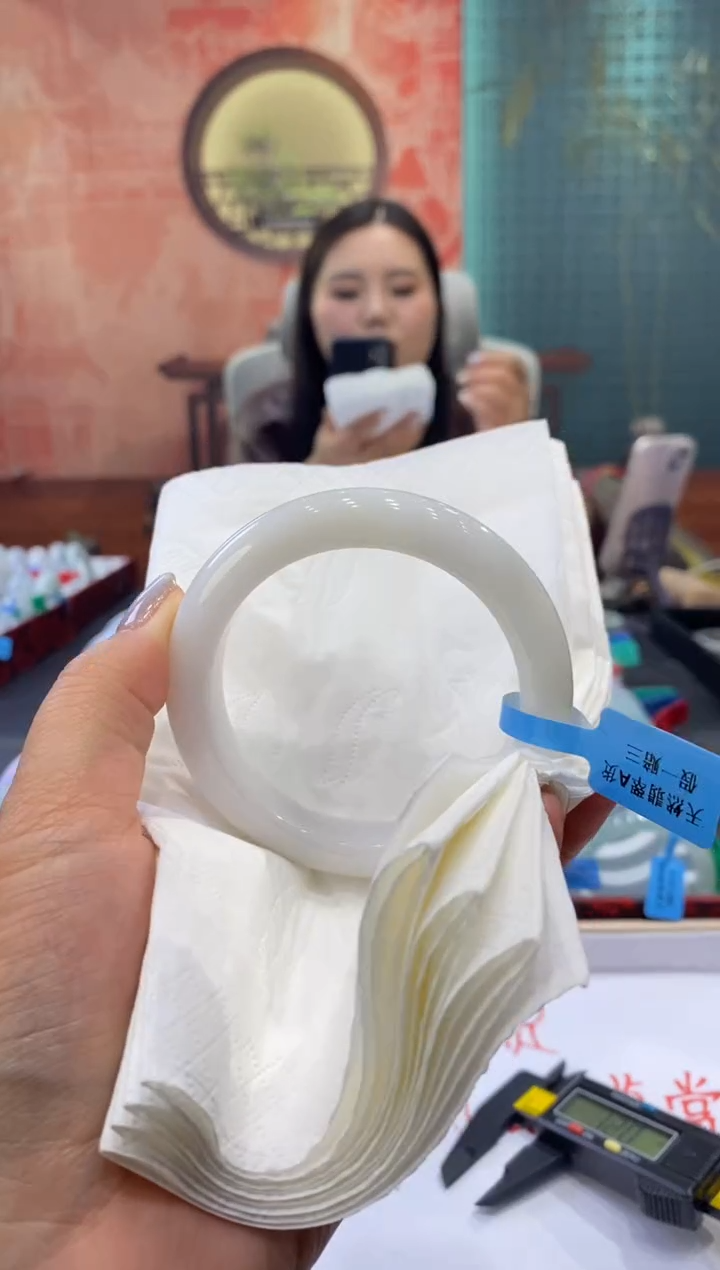 未镶嵌手镯翡翠多人00013424