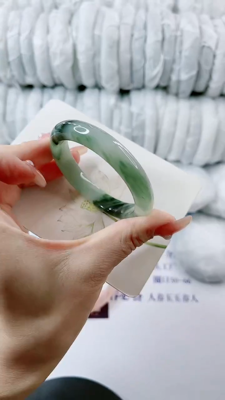 【闪购商品】石英质玉手镯未镶嵌0816918327-多样性发货