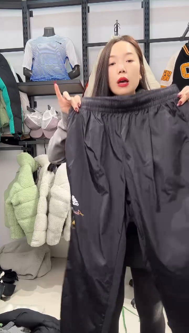 2418闪购编码  阿迪运动卫衣裤以直播间过款为准 尺码. 155