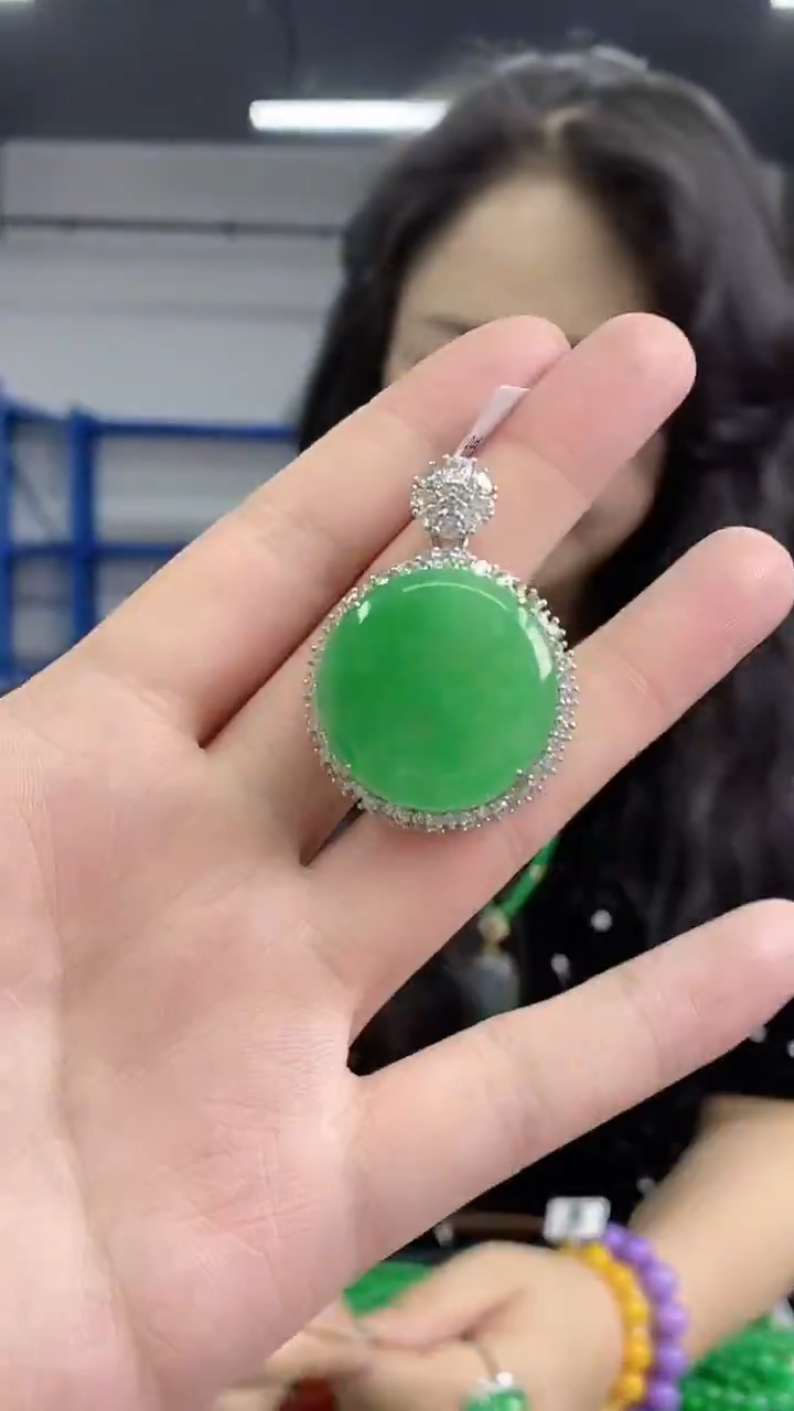 颈饰未镶嵌翡翠闪购链接 多样性发其一颜色微差