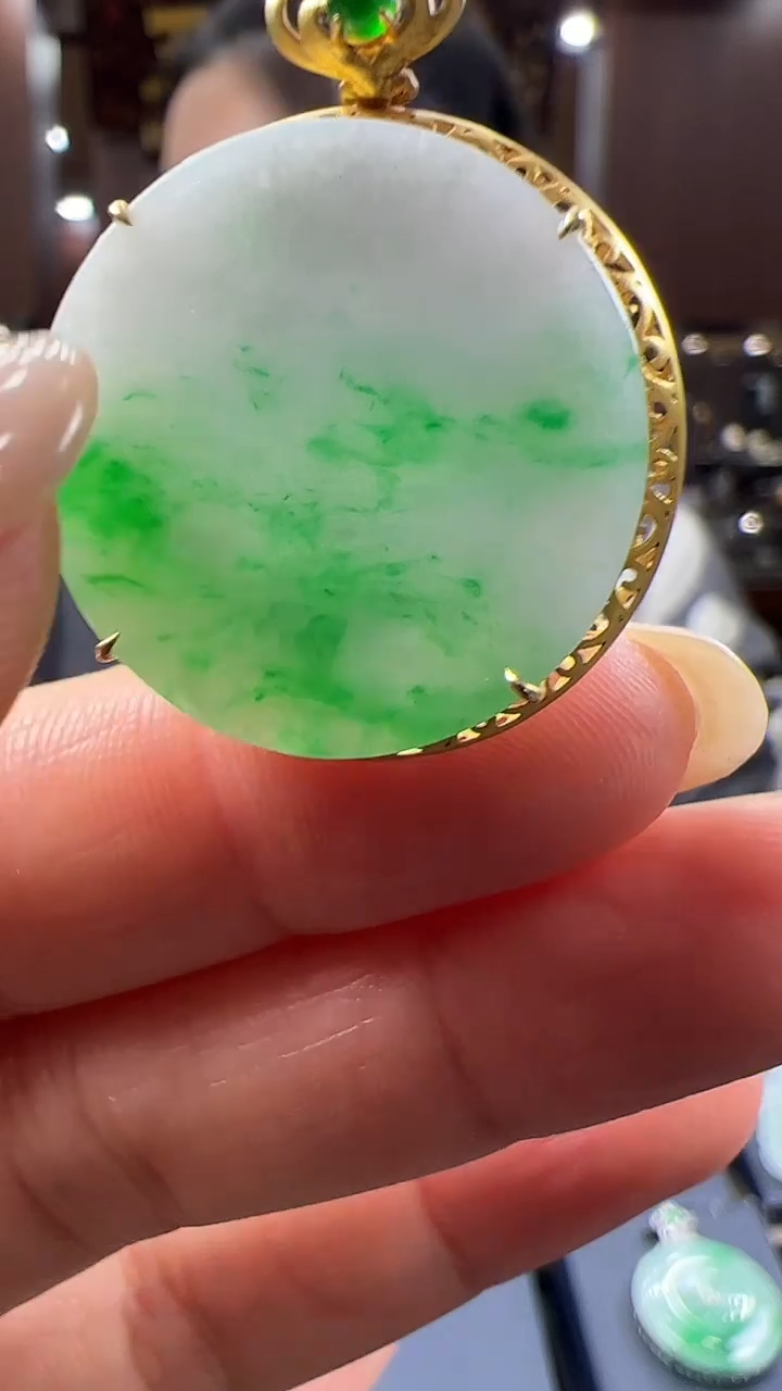 【闪购商品】翡翠挂件18K金镶嵌圆牌不含链