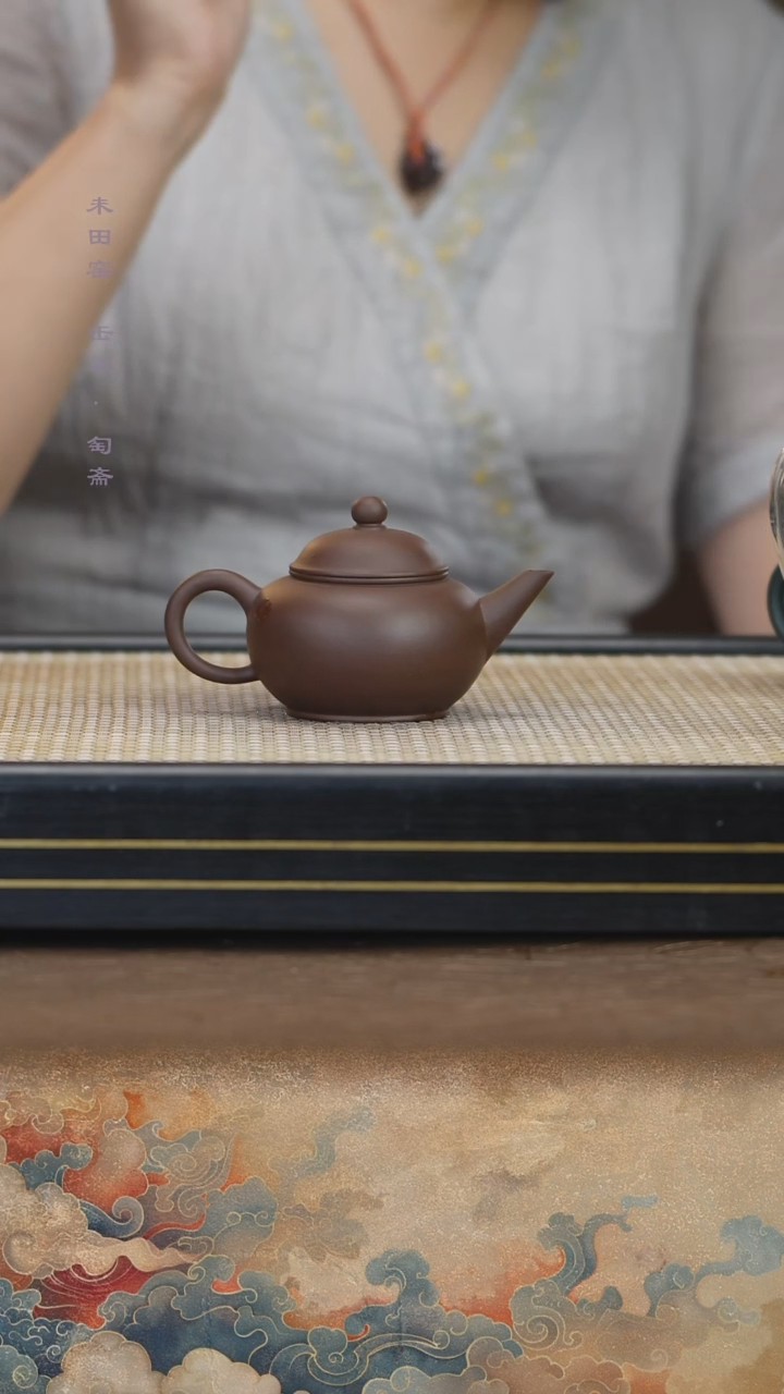 茶壶紫砂黑星土蛋壳水平150cc