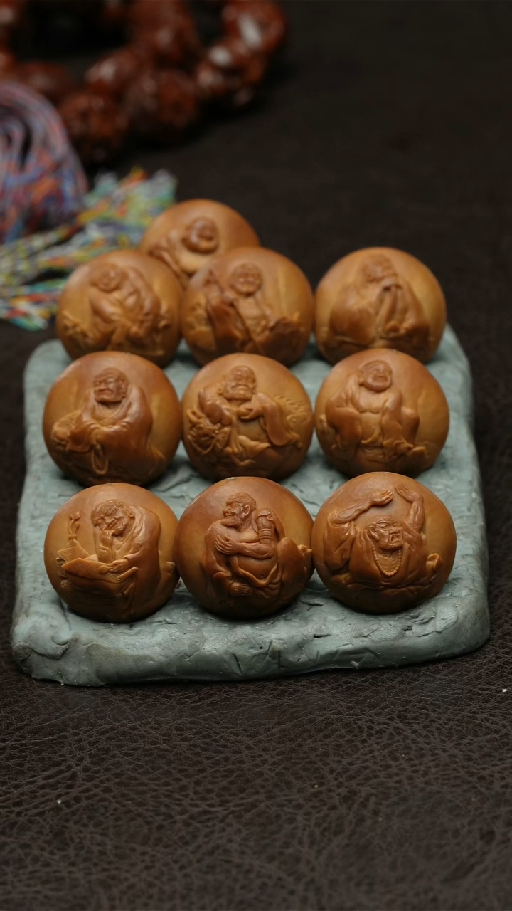 【闪购商品】橄榄核吊坠2.8十八罗汉