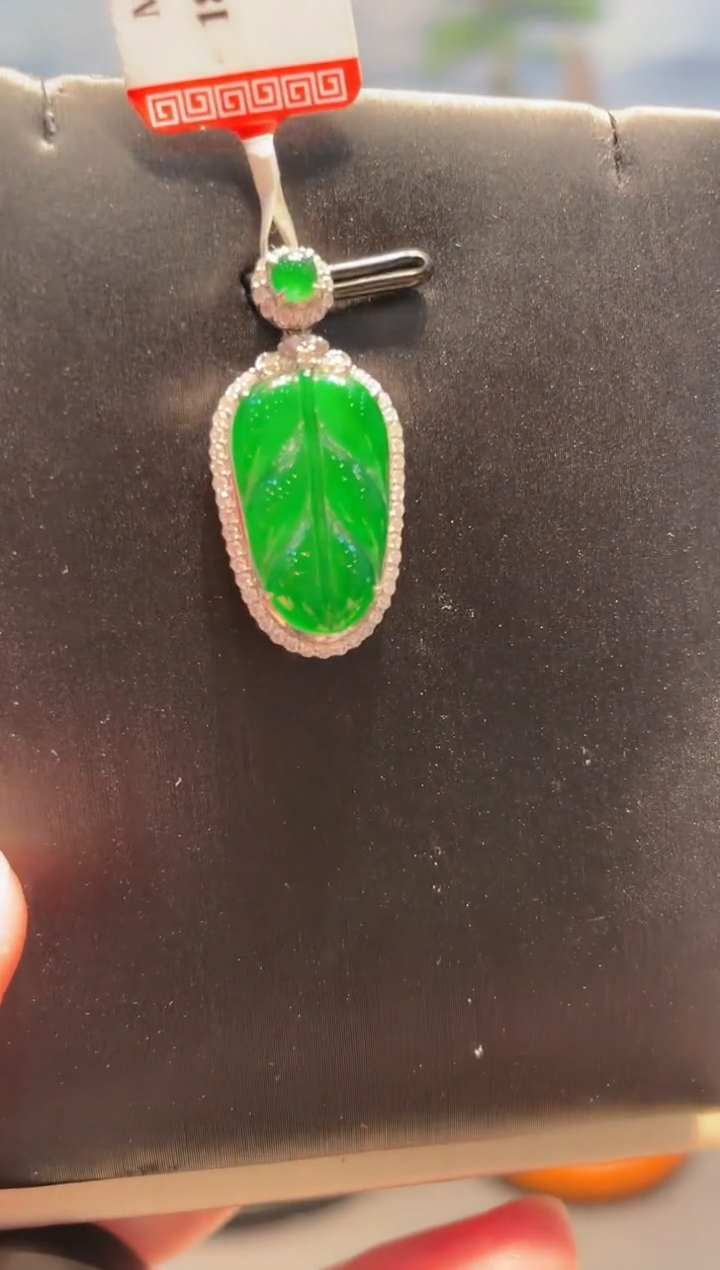 【闪购商品】翡翠颈饰18K金镶嵌A77天然A货翡翠