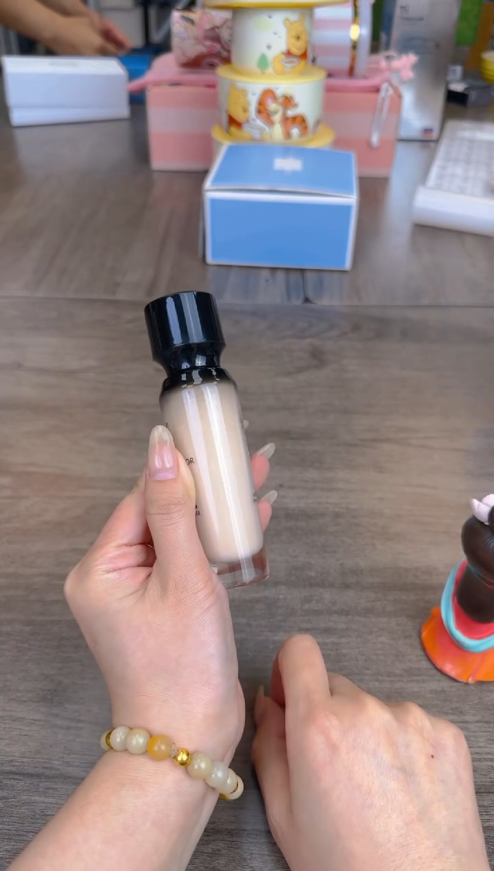 瓷片新号开播漏不停@@CQ826