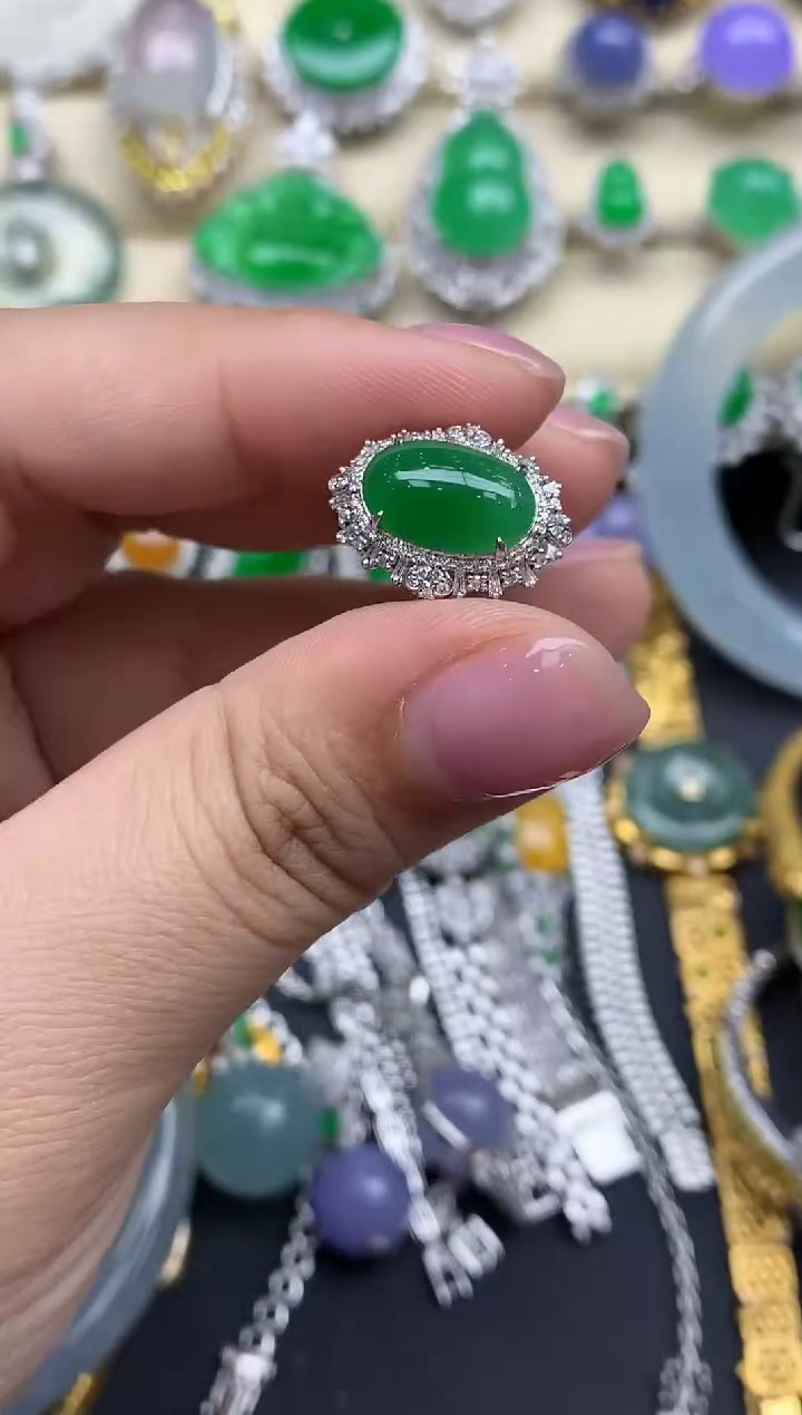 【闪购商品】翡翠戒指18K金镶嵌610-中国好珍宝