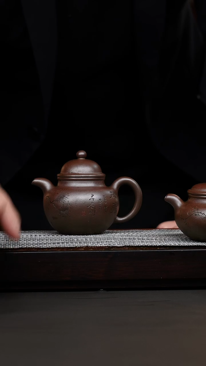 茶壶紫砂蓝***?韩惠琴·朱泥柴烧刻绘掇球