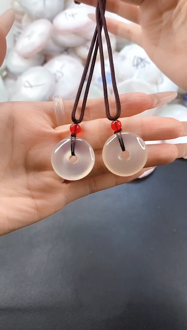 手镯玛瑙/玉髓未镶嵌玛瑙吊坠平安扣