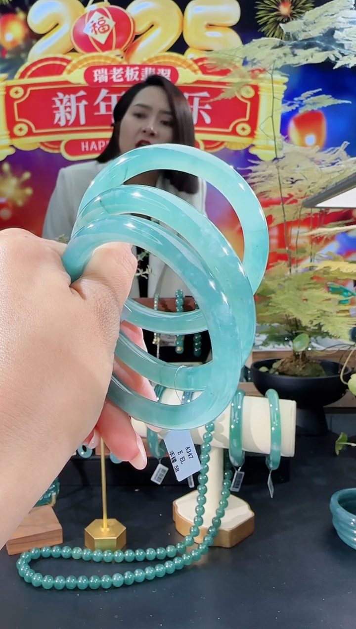 【闪购商品】定制翡翠手镯圆条未镶嵌圈口可选多样性发一