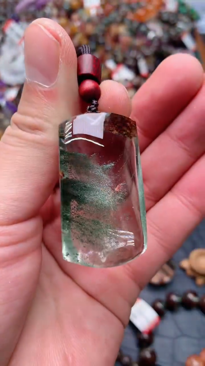 【闪购商品】水晶吊坠(赠链)未镶嵌38