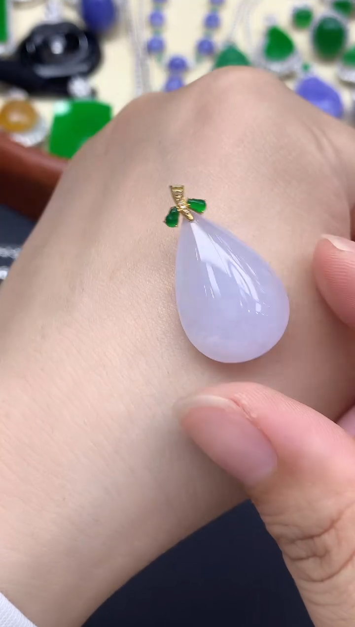 颈饰18K金镶嵌翡翠215-中国好珍宝