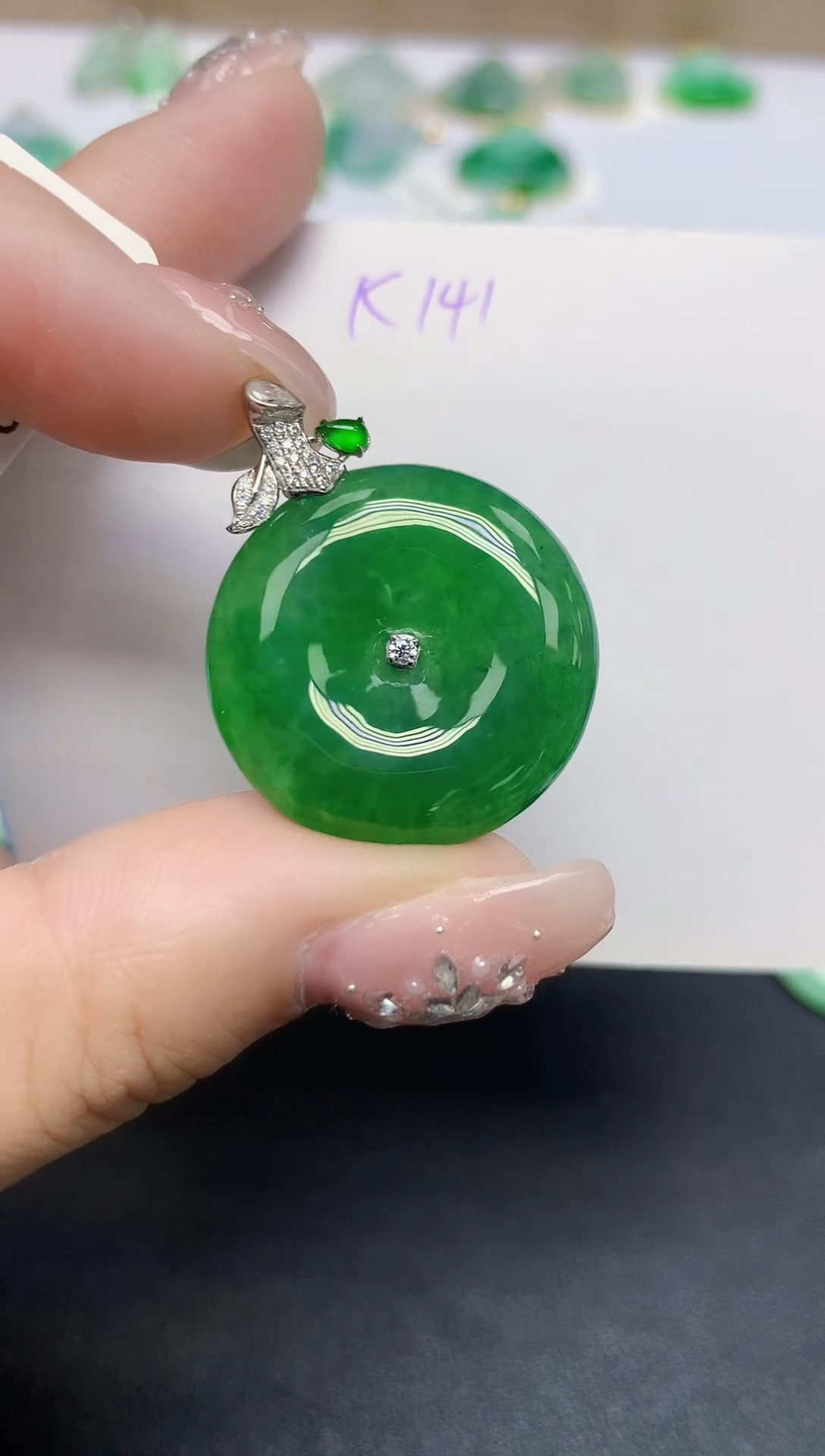 颈饰18K金镶嵌翡翠天然缅甸翡翠A货翡翠百元以上9元证书费自理