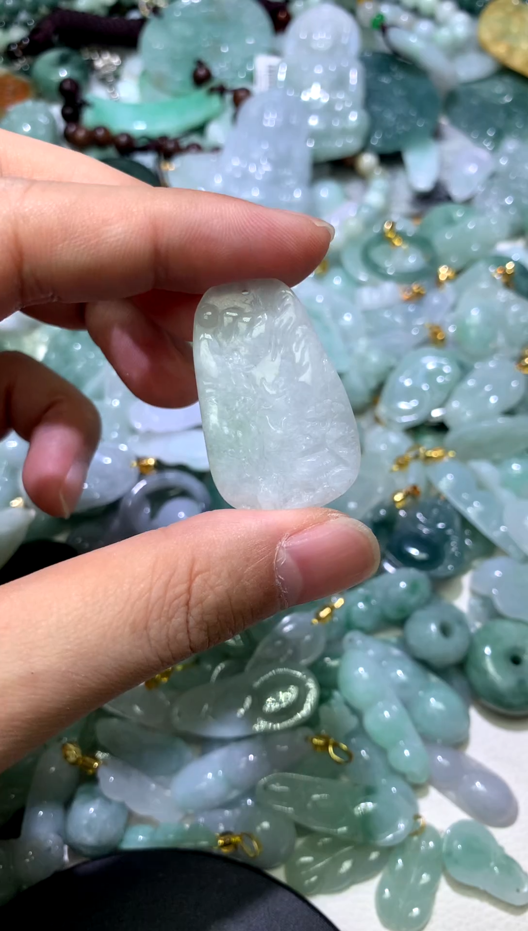 颈饰未镶嵌翡翠1