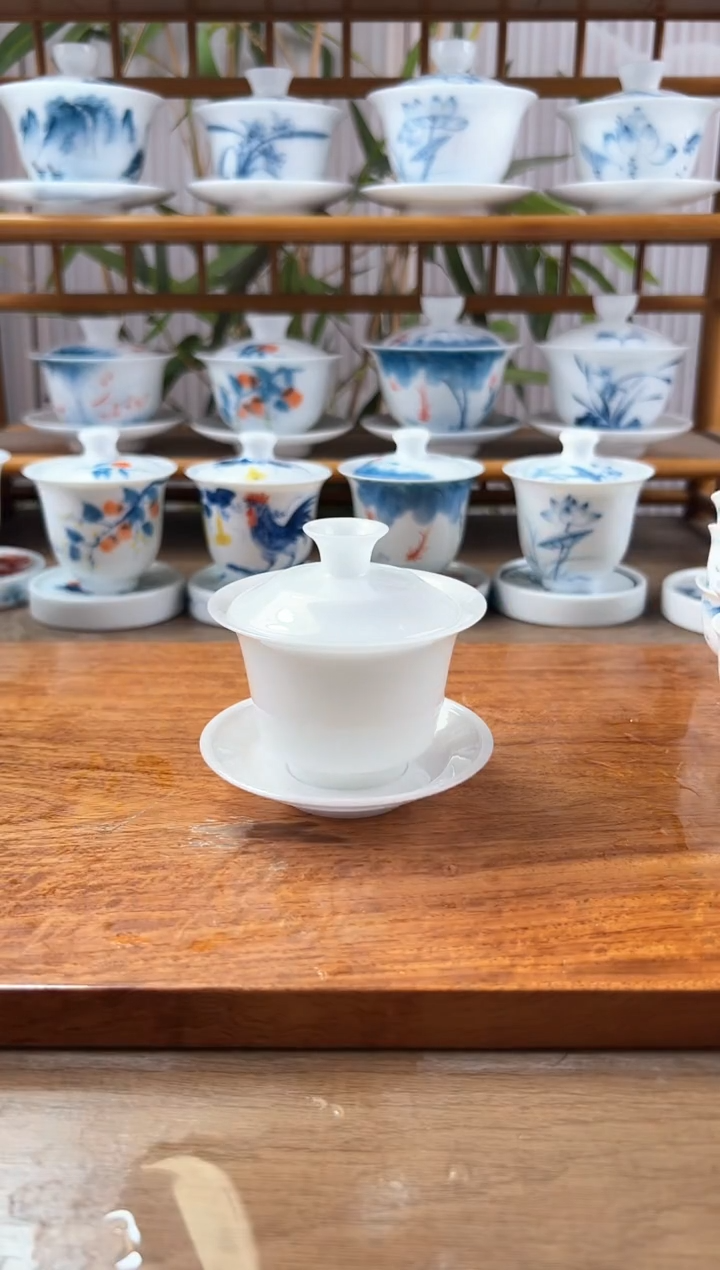 全品高冰纯白三才小马蹄盖碗