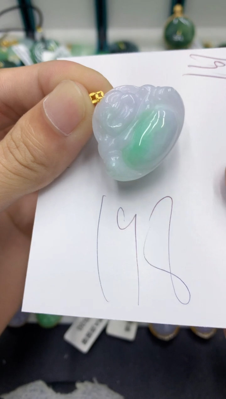 【闪购商品】翡翠颈饰18K金镶嵌翡翠