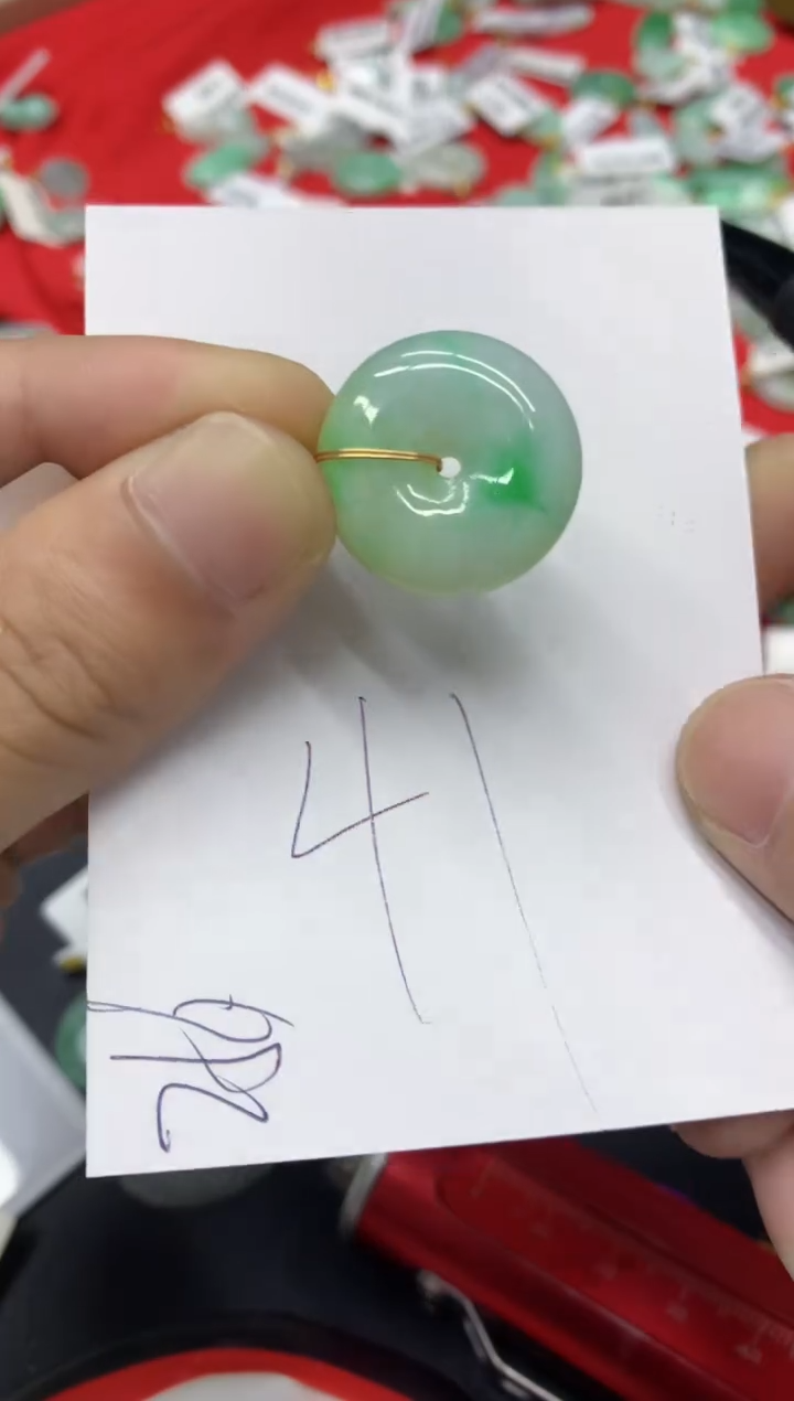 【闪购商品】翡翠颈饰未镶嵌翡翠