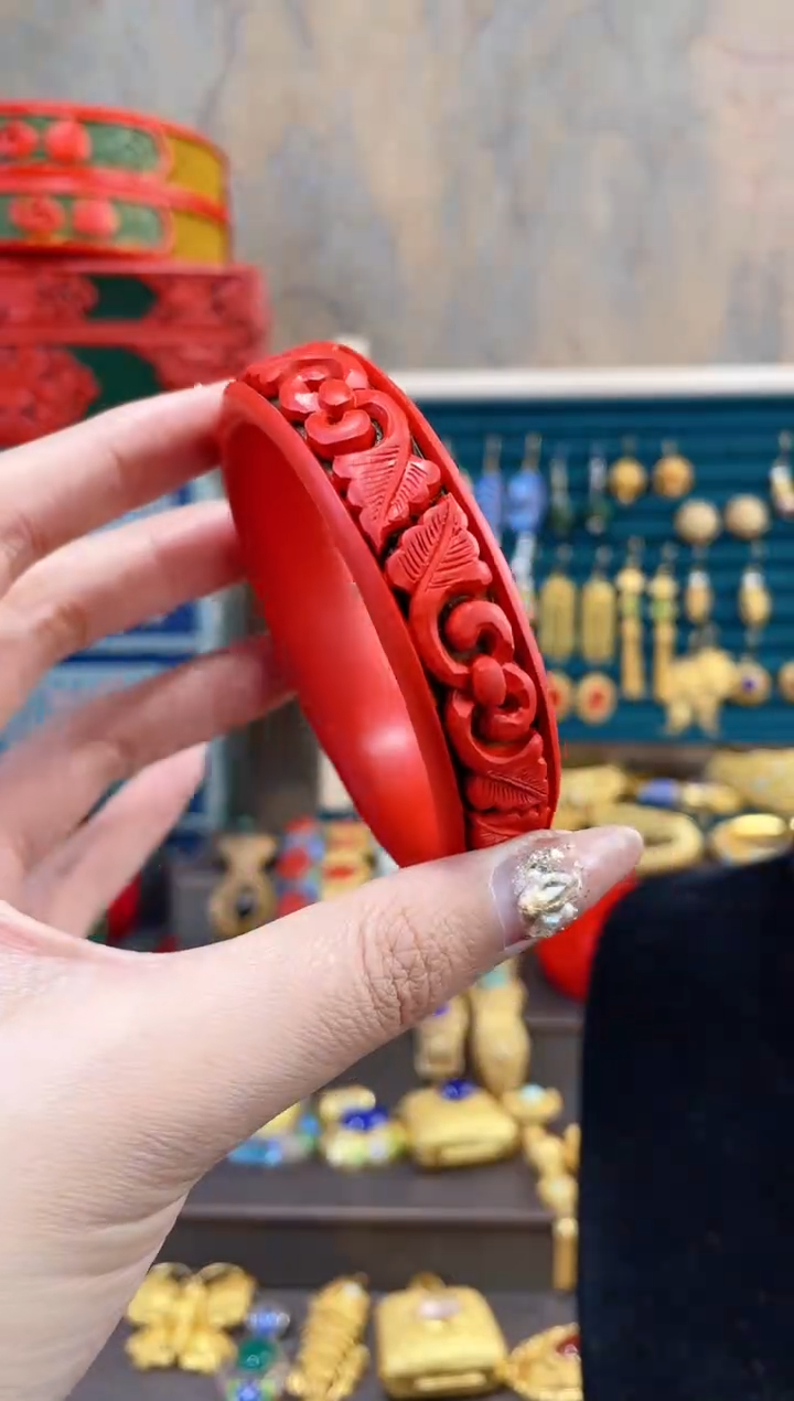 【闪购商品】非遗雕漆镯子黑红57-62