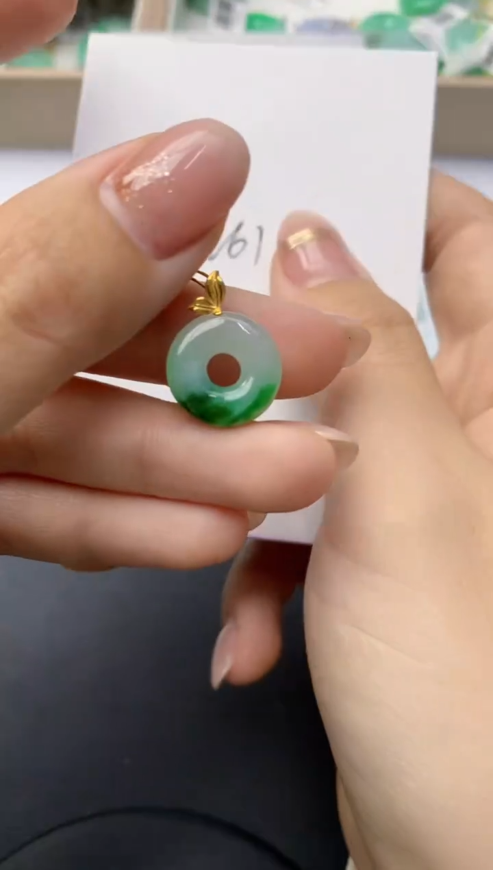 颈饰18K金镶嵌翡翠天然A货缅甸翡翠百元以上9元证书费自理