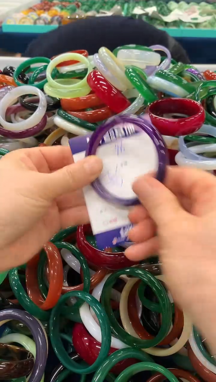 手镯玛瑙/玉髓未镶嵌46