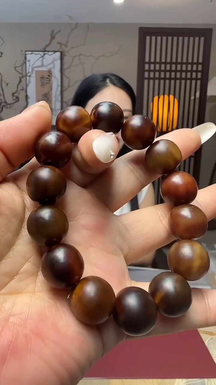 无足银I 甄选好物惊喜角角大珠手串