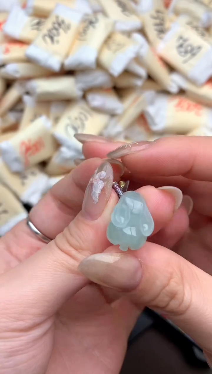 【闪购商品】翡翠挂件未镶嵌 一