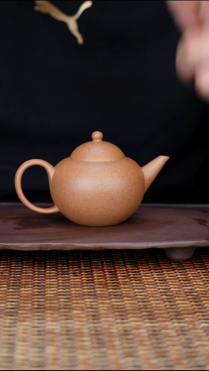 茶壶紫砂汀禾紫砂老黄段《珍宝水平》160cc