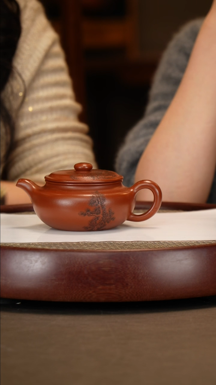 【闪购商品】紫砂茶壶【徐晓梅】大红袍扁腹  260CC