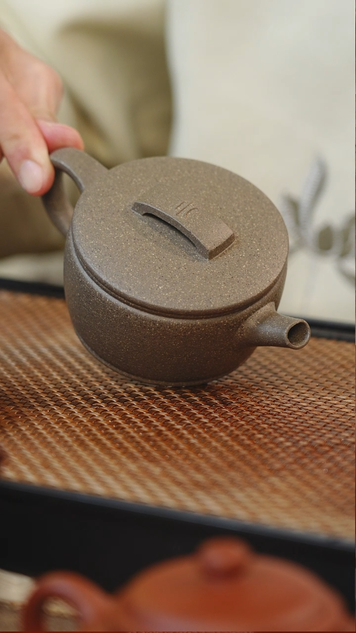 茶壶紫砂M***G汉瓦 150CC 青段 宜兴原矿紫砂壶