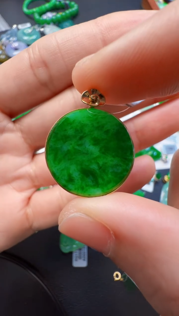 【闪购商品】翡翠吊坠(不含链)18K金镶嵌2980