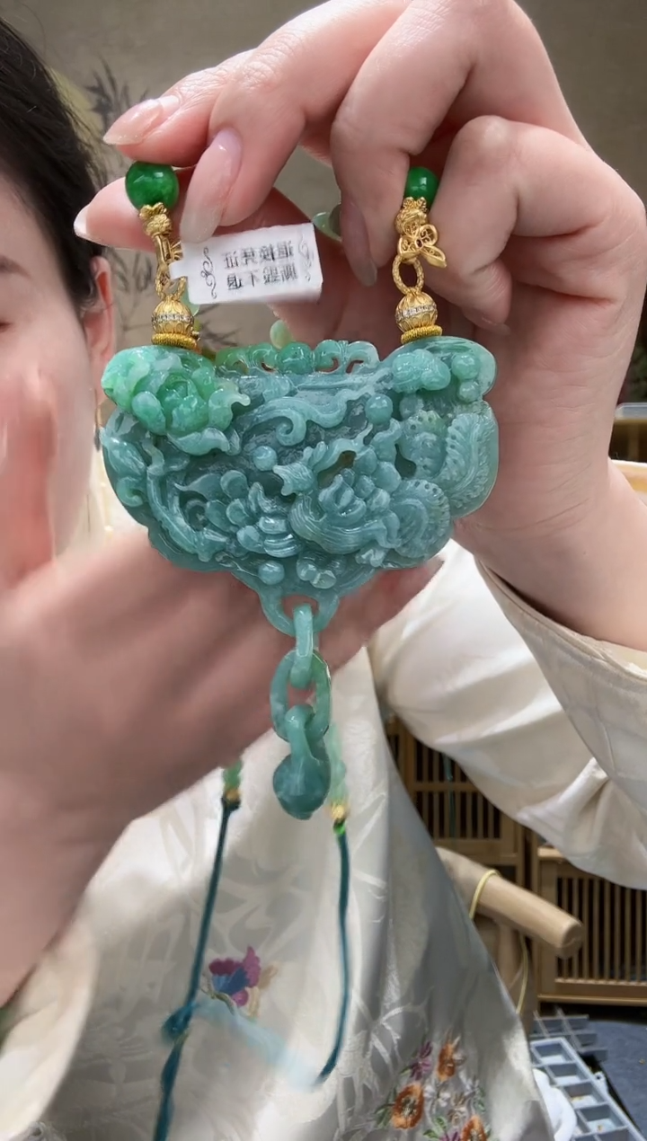 【闪购商品】翡翠颈饰未镶嵌吊坠