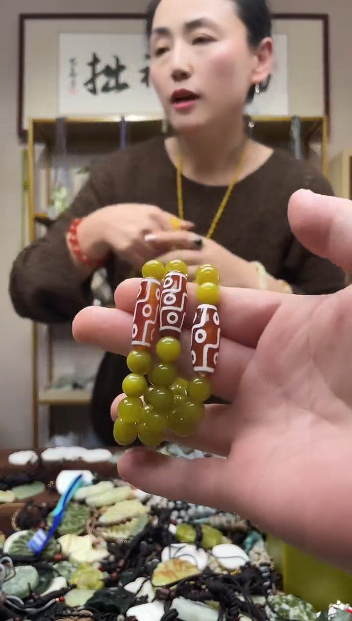 未镶嵌岫玉吊坠`多样性发货拍一发一