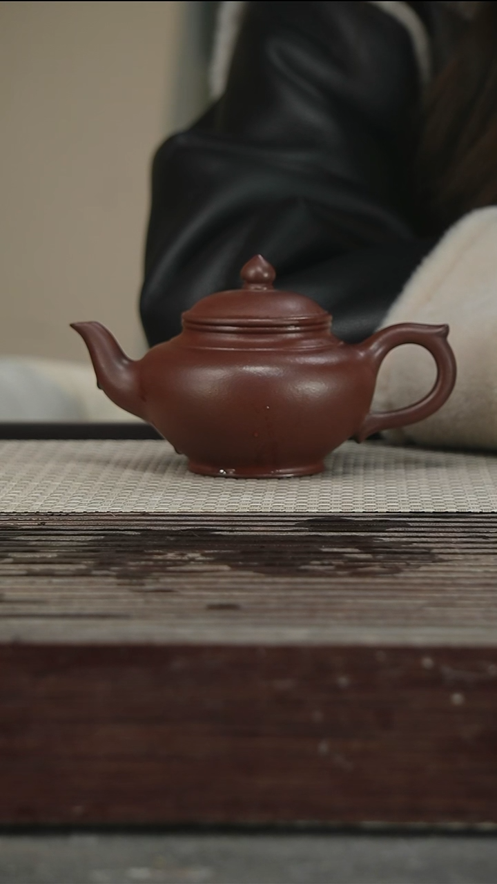 茶壶紫砂80号冯圆秀，260CC