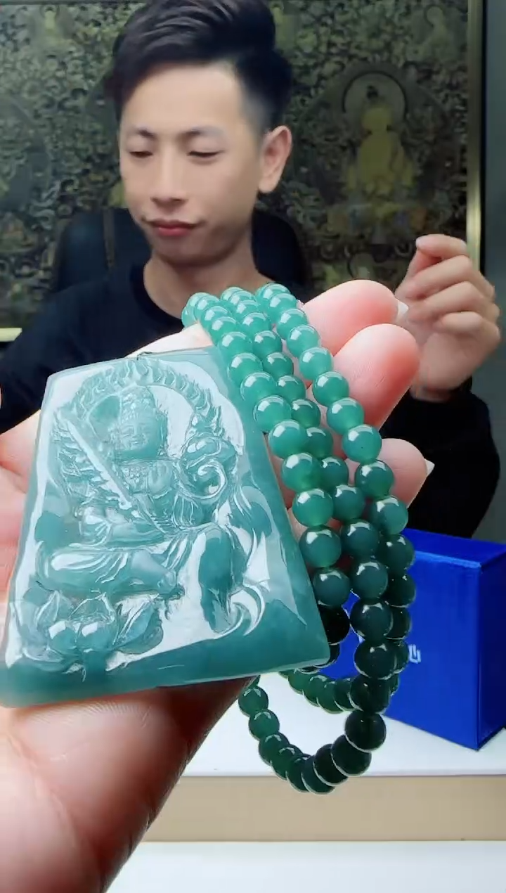 【闪购商品】翡翠颈饰未镶嵌多样性随机发其一