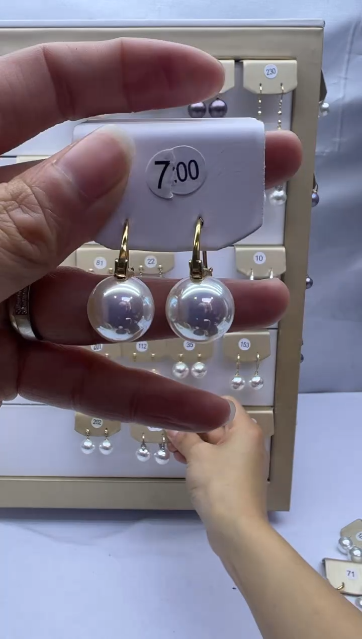 银S925镶嵌耳饰淡水珍珠700