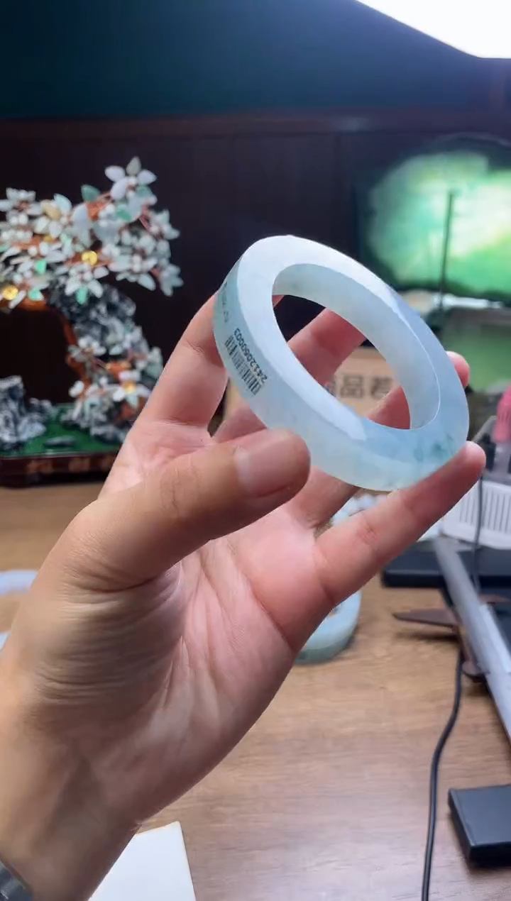 【闪购商品】定制翡翠手镯未镶嵌定制