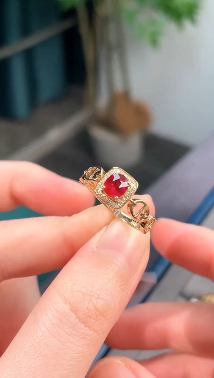 【闪购商品】红宝石戒指18K金镶嵌0.63ct