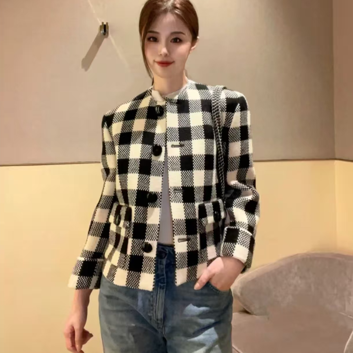 亿颗潮奢 全新未使用 古驰黑白拼色格纹羊毛外套 M603