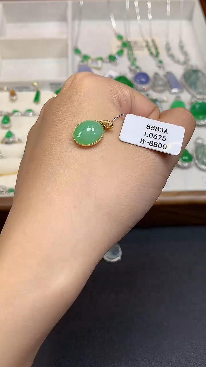 【闪购商品】翡翠18K金镶嵌吊坠(不含链)L0675多样性发其一