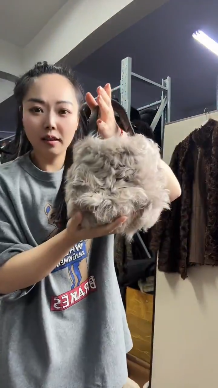 浅色包包最后出品