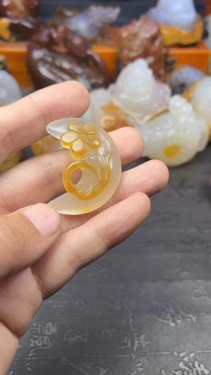 【闪购商品】玛瑙/玉髓吊坠未镶嵌1