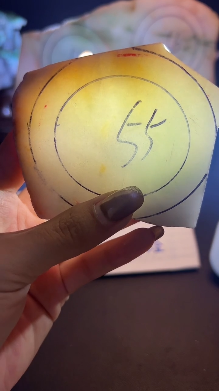 未镶嵌翡翠定制翡翠I****a翡翠