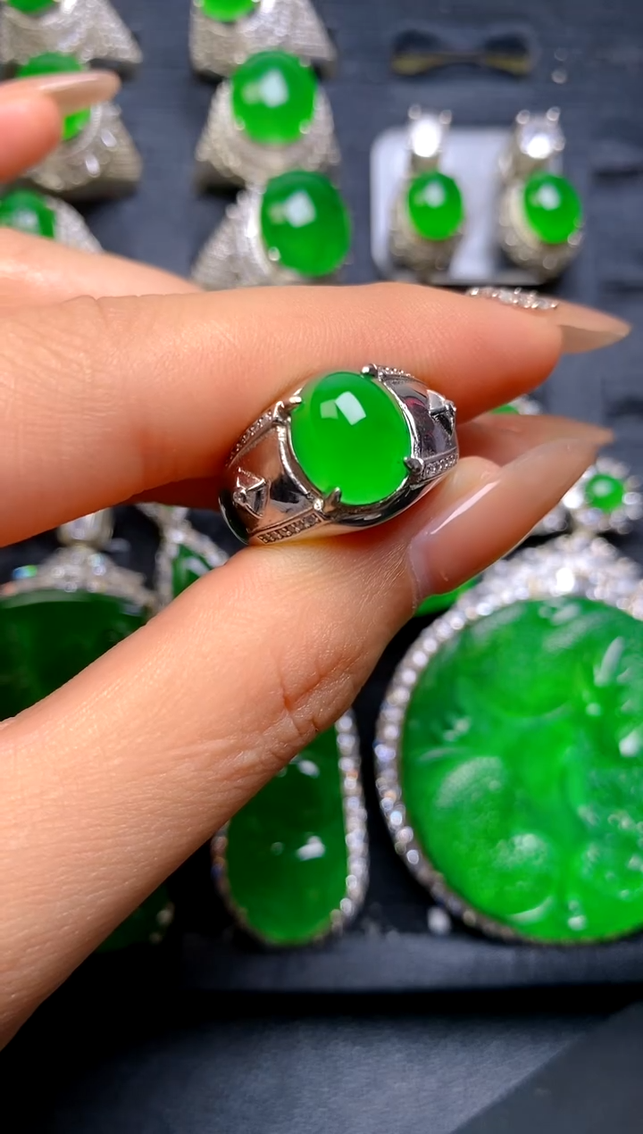 【闪购商品】翡翠戒指银S925镶嵌蛋面男戒