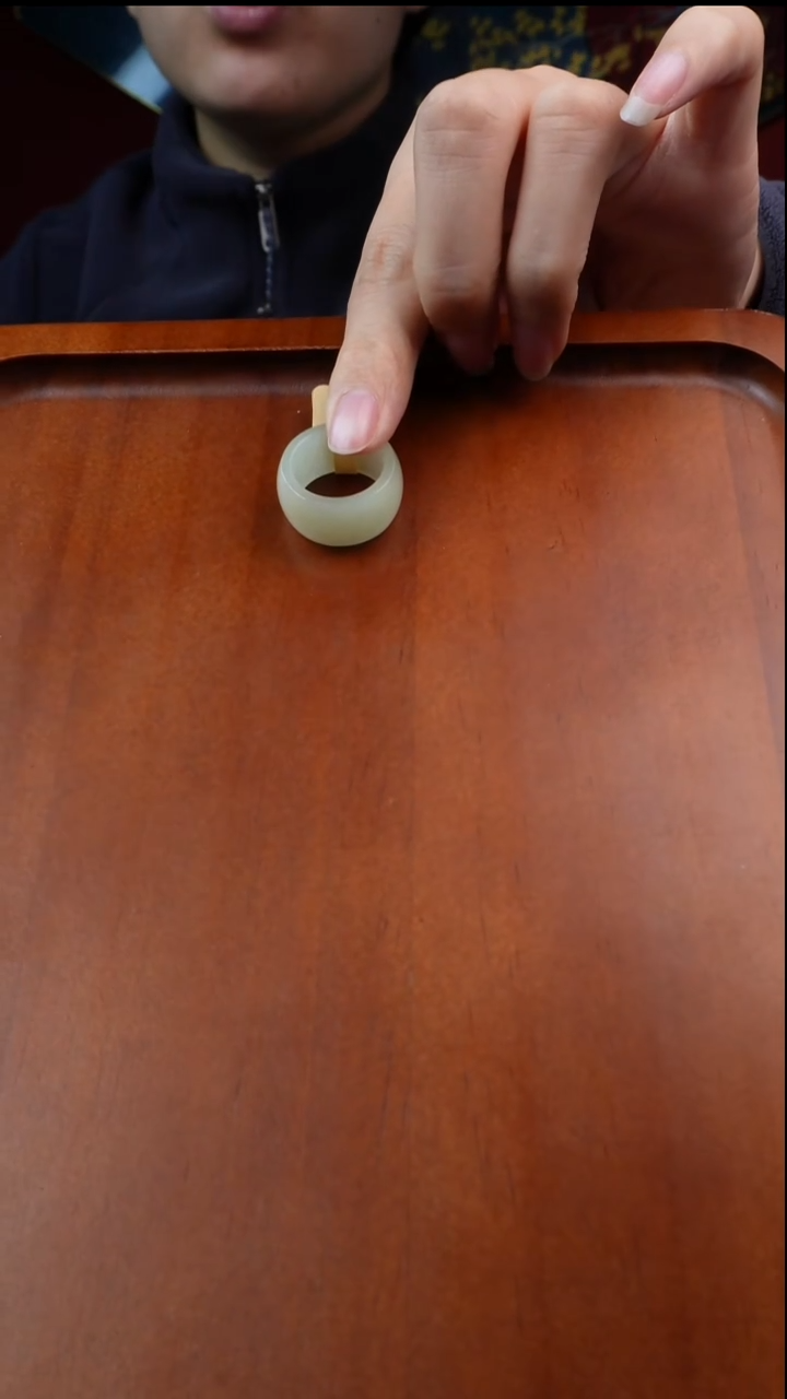 未镶嵌戒指和田玉锦**姐17.6