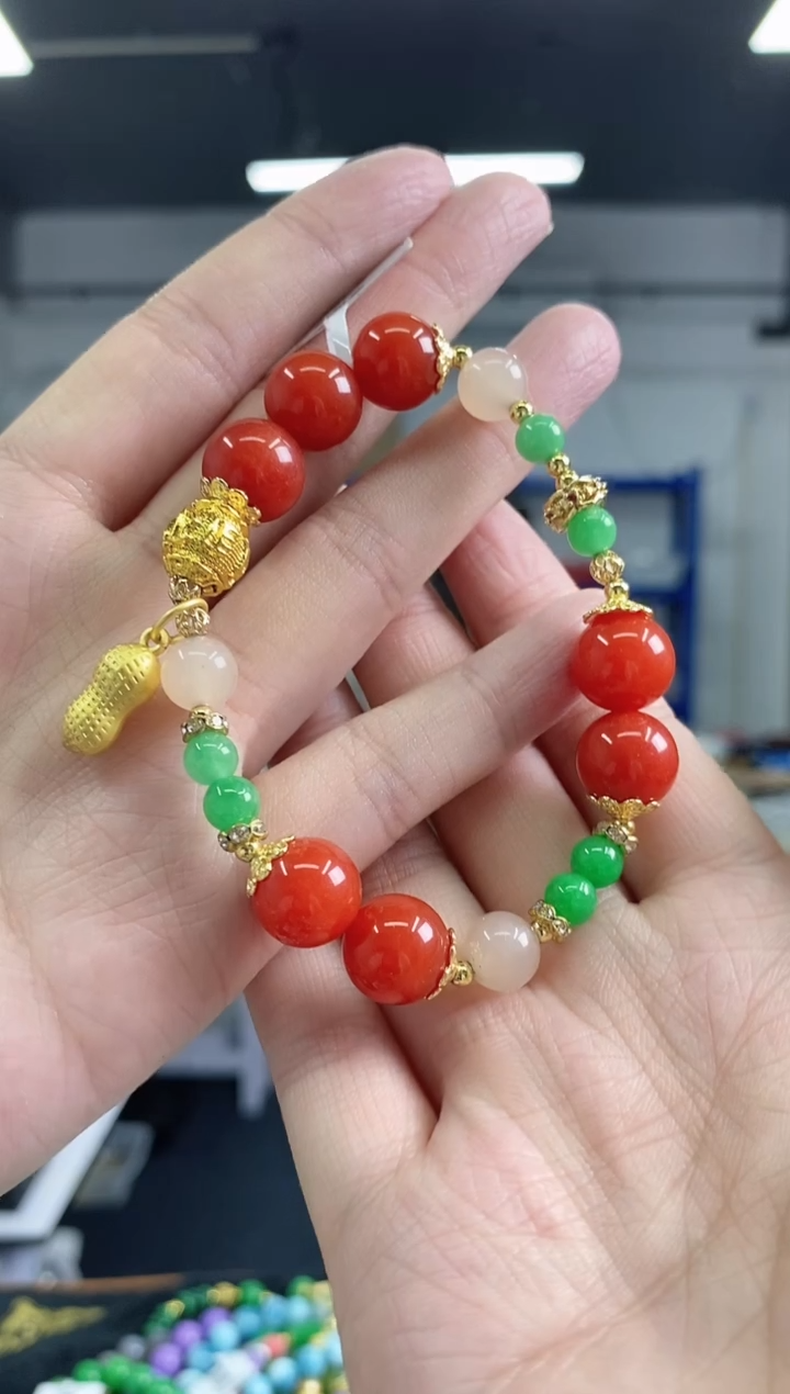 南红玛瑙手串未镶嵌闪购链接未镶嵌多样性发其一，颜色微差