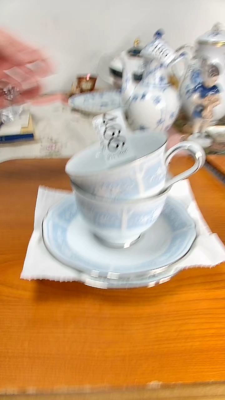 瓷片玥**律小淼海外陶瓷工艺品