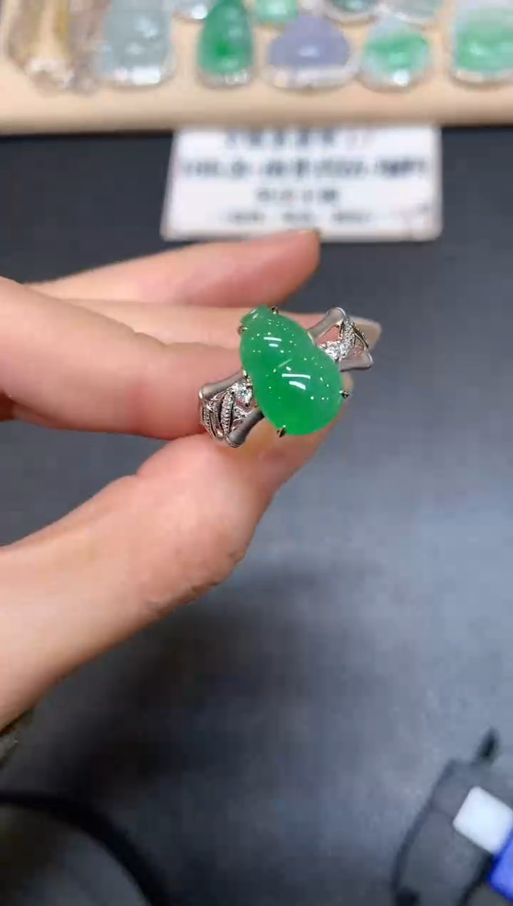 【闪购商品】翡翠戒指18K金镶嵌【无服务费