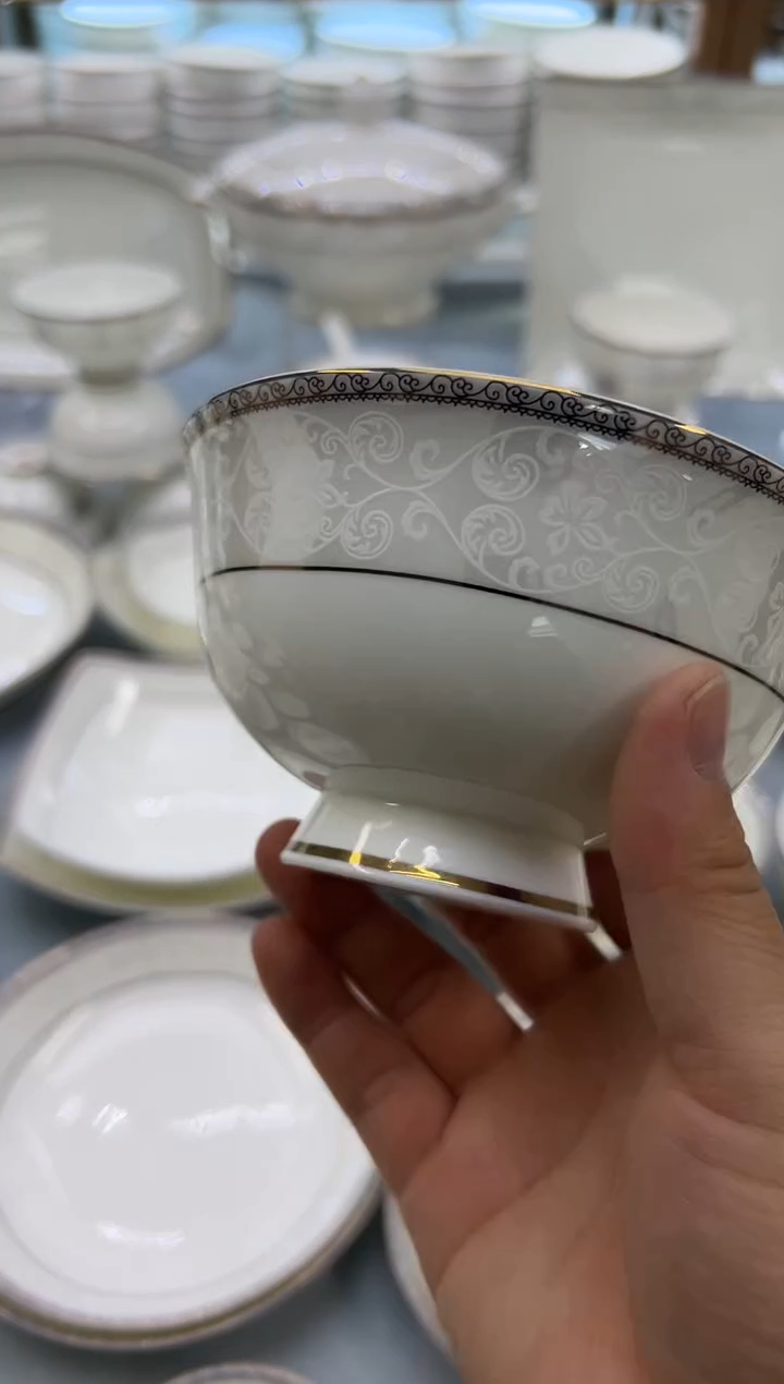 骨瓷玲珑5高2个  