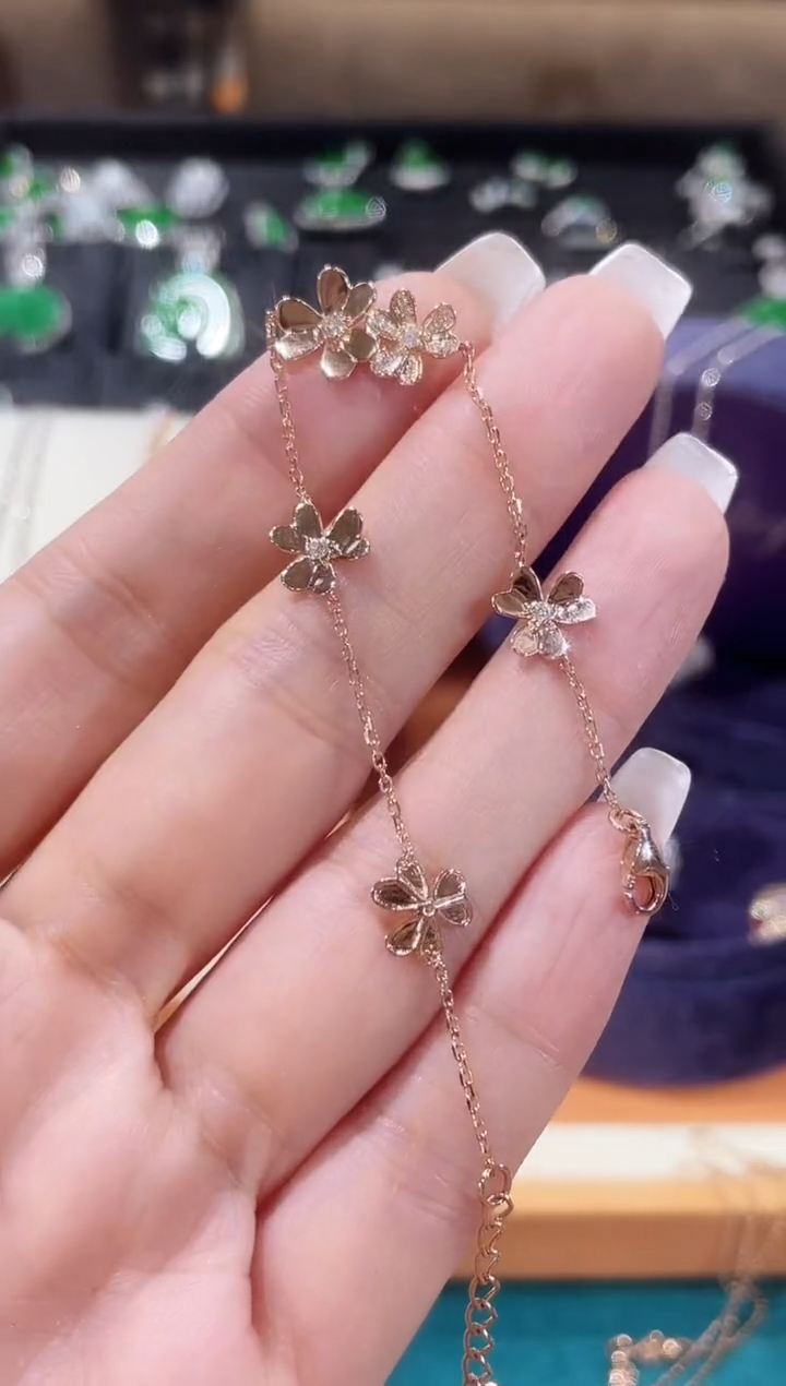 【闪购商品】钻石手链18K金镶嵌手链