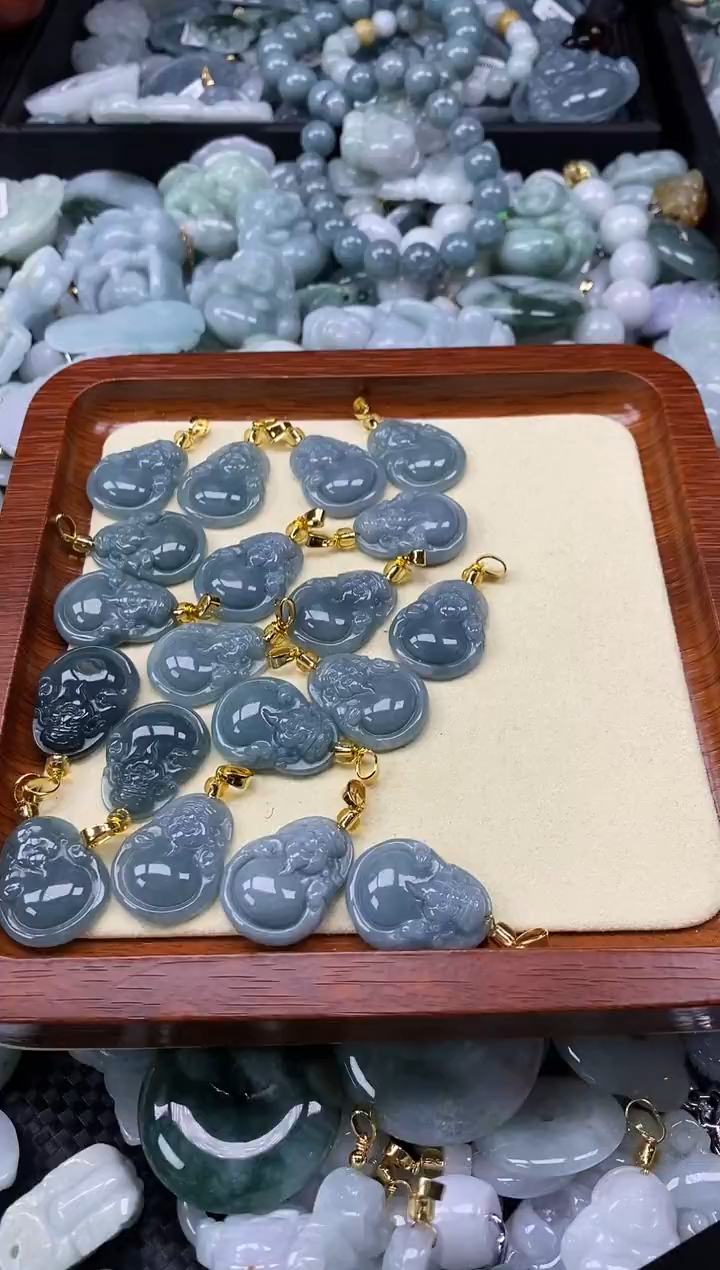 【闪购商品】翡翠颈饰未镶嵌缅甸A货翡翠0c9.9